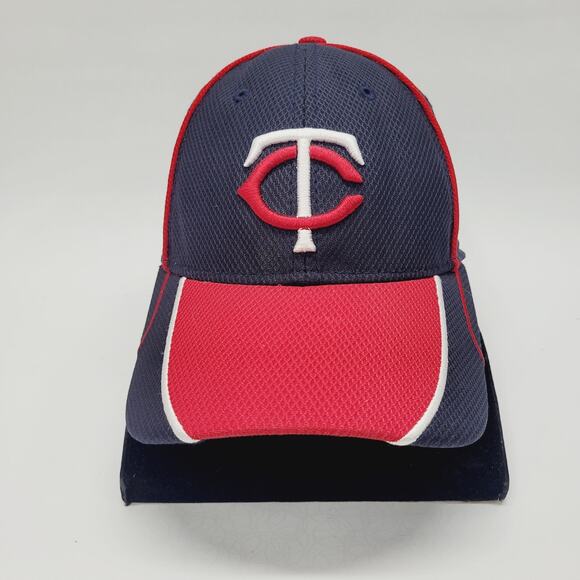 Minnesota Twins MLB Adjustable One Size New Era Official Hat Cap Blue Red 9forty - Picture 1 of 8